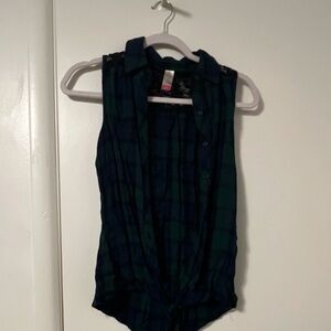 No Boundaries Plaid Collared Sleeveless Lace Button-Up Tie Front Top S